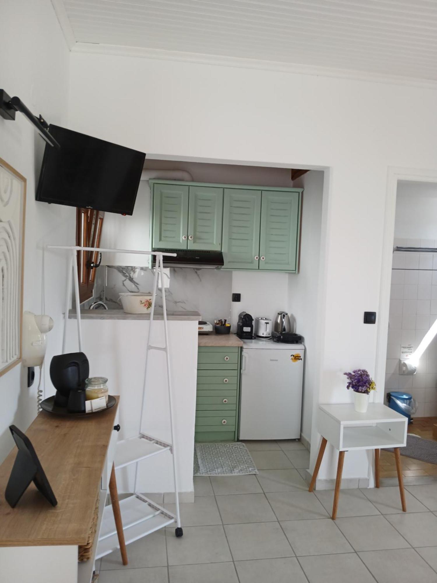 Adam'S House Apartment Achladies  ภายนอก รูปภาพ