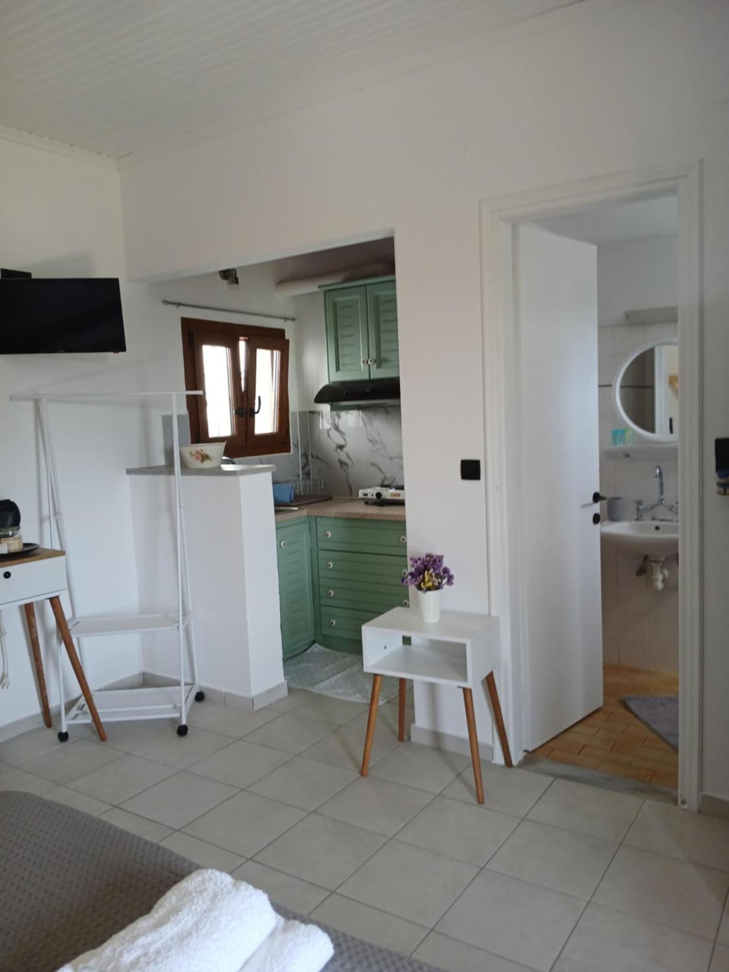 Adam'S House Apartment Achladies  ภายนอก รูปภาพ