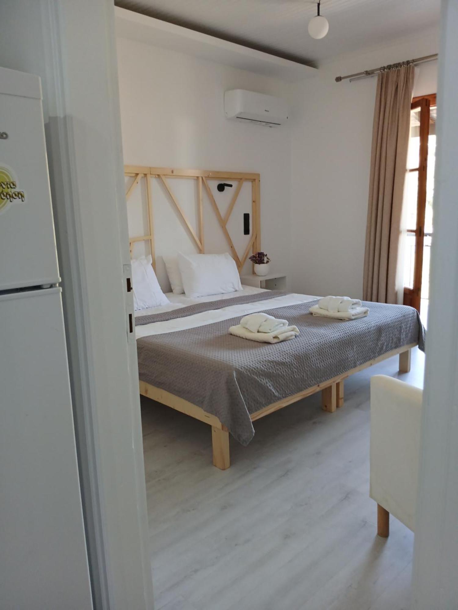 Adam'S House Apartment Achladies  ภายนอก รูปภาพ